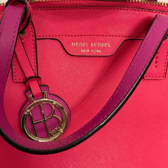 Henri Bendel Bag with Strap - Picture 2 of 12
